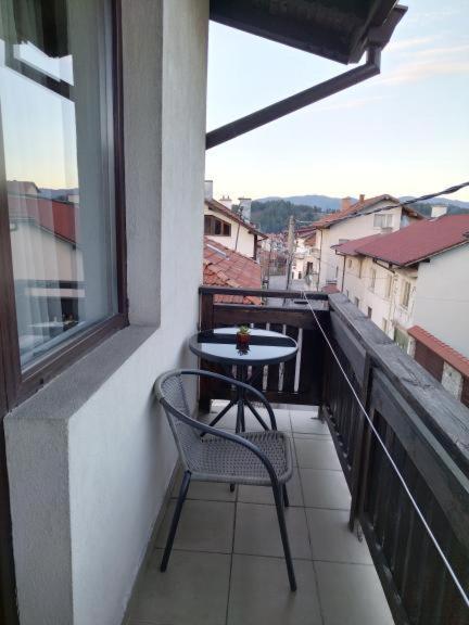 Djolevi Guesthouse โดบรินนิชเต ภายนอก รูปภาพ