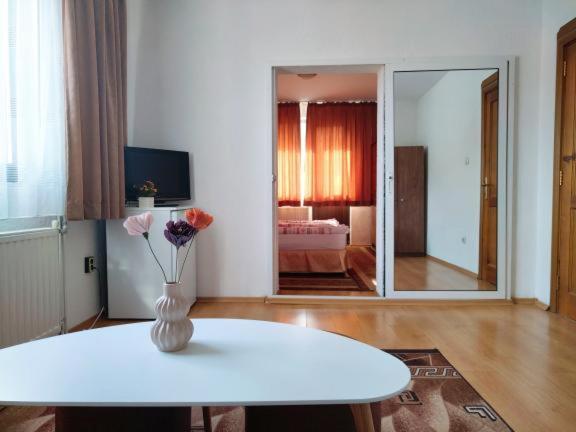 Djolevi Guesthouse โดบรินนิชเต ภายนอก รูปภาพ