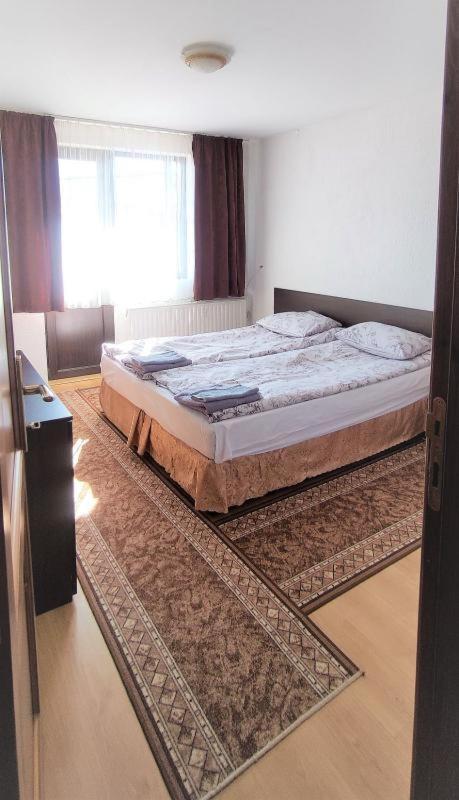 Djolevi Guesthouse โดบรินนิชเต ภายนอก รูปภาพ